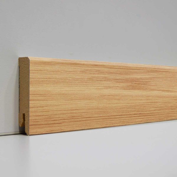 Laminate’s Skirting P060058