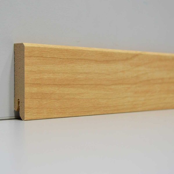 Laminate’s Skirting P090001