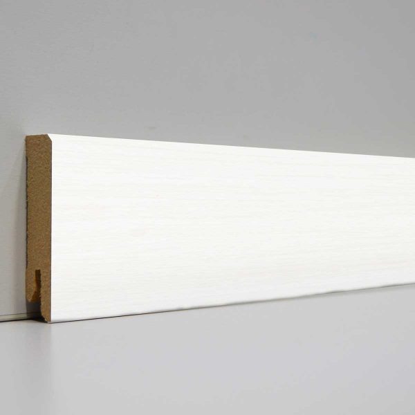 Laminate’s Skirting P130039