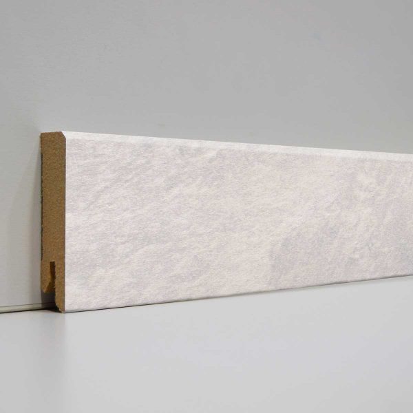 Laminate’s Skirting P140022